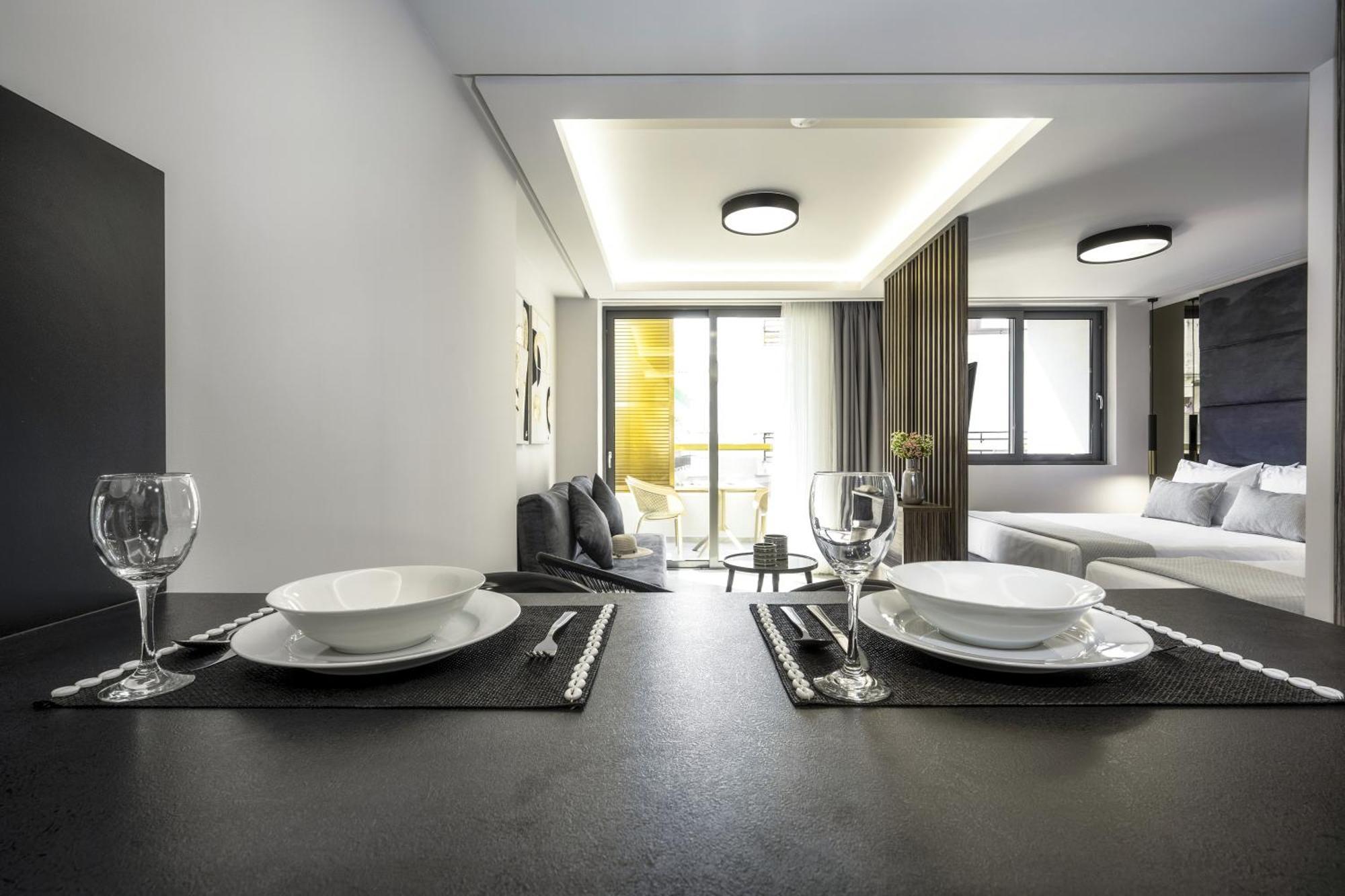 Evitel Luxury Living Aparthotel Hanioti Buitenkant foto